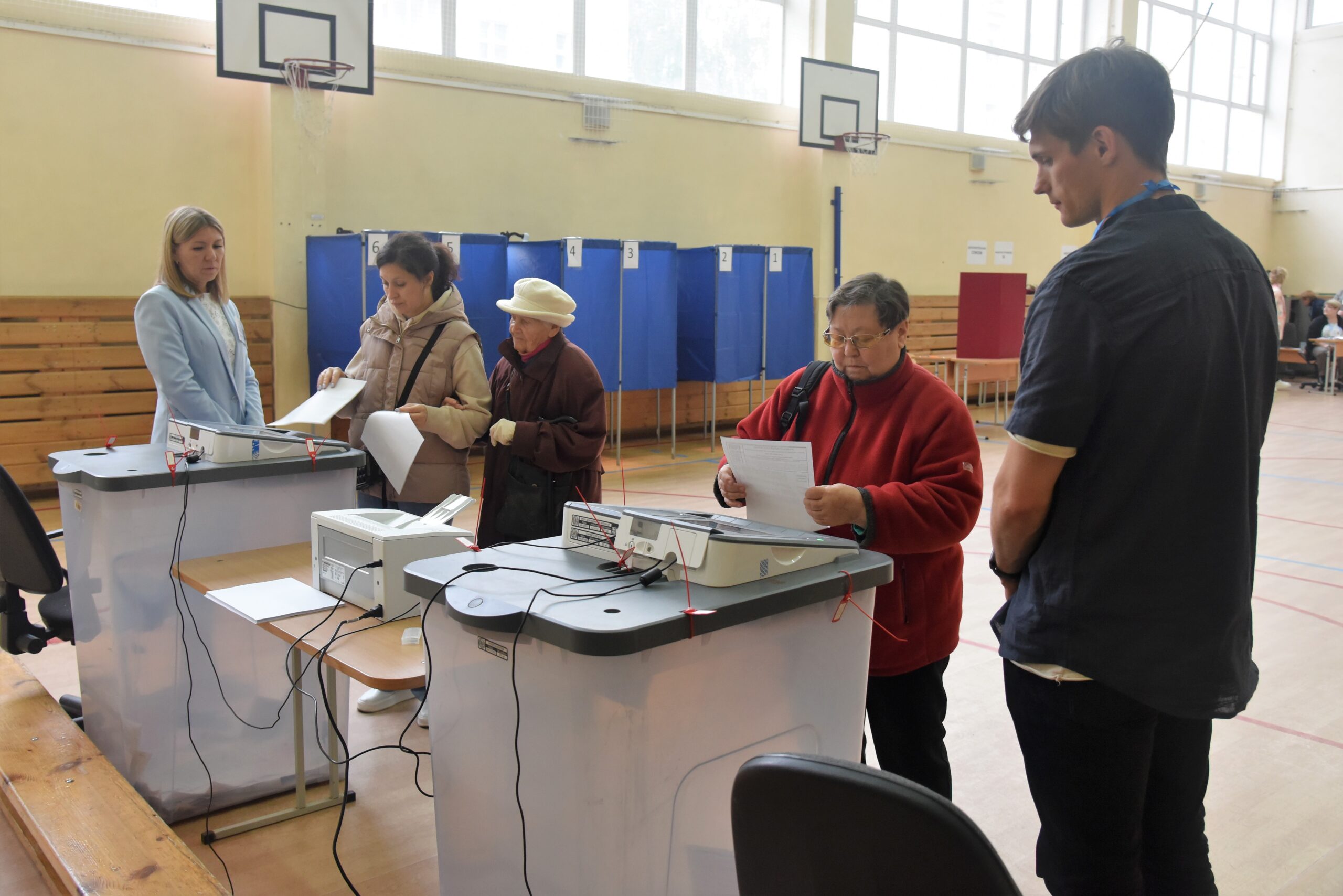 В Свердловской области досрочное голосование на президентских выборах  начнется 3 марта | Областная газета