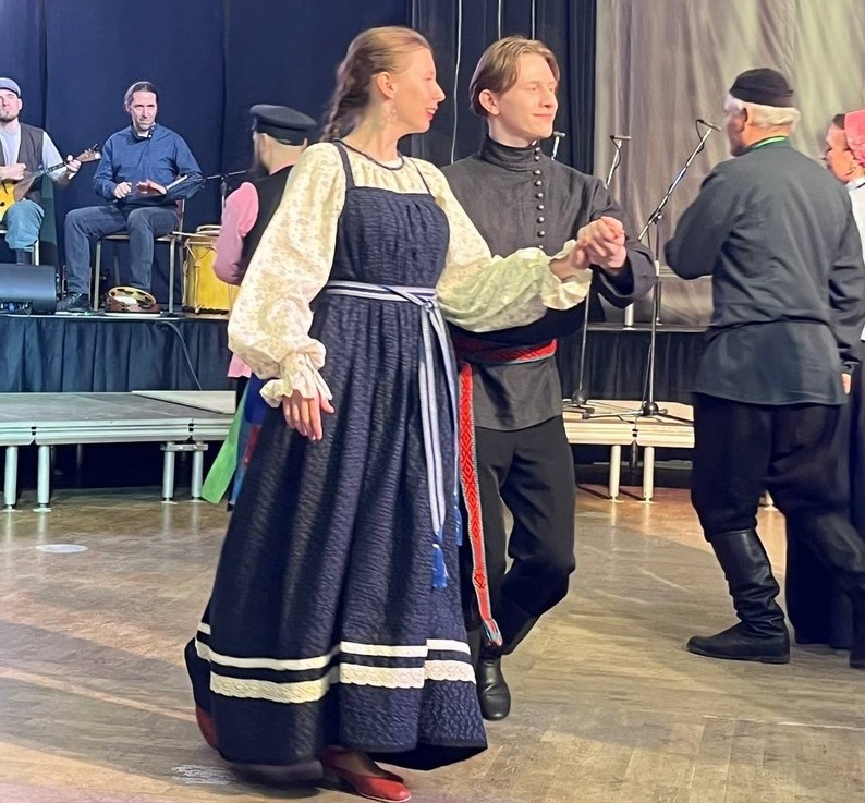 В Екатеринбурге прошел VIII Межрегиональный фольклорный фестиваль народной хореографии «Песенная кадриль Урала»