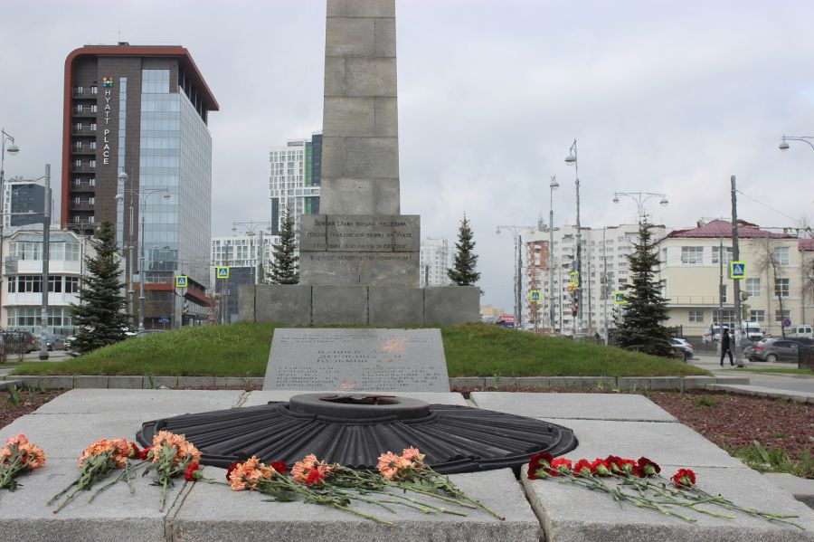 В Свердловской области ведется подготовка Вечных огней и Огней памяти к празднованию Дня Победы