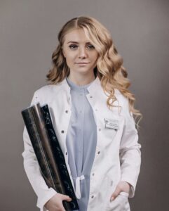 «В медицине нет случайных людей»: потомственный врач Валерия Мартемьянова — о выборе профессии