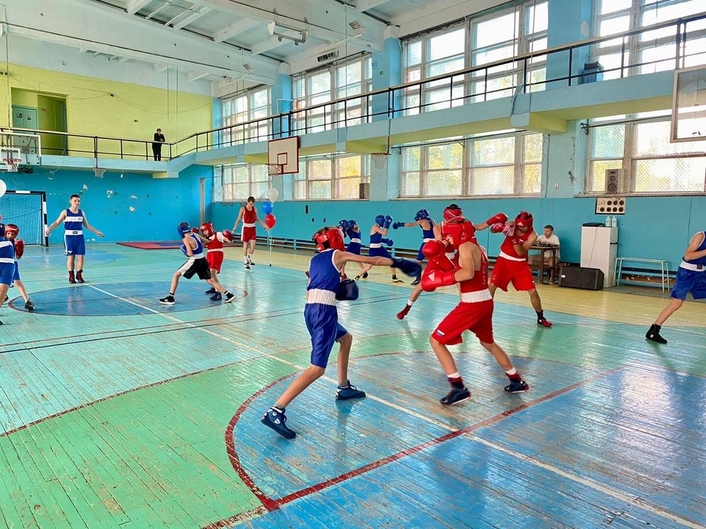 Образование и спорт в центре внимания: в Асбестовском городском округе проводится  ремонт социальных учреждений | Областная газета