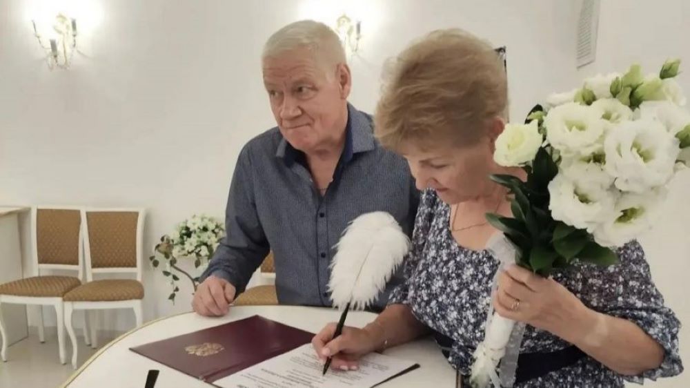 знаки отличия "Совет да любовь" в Свердловской области