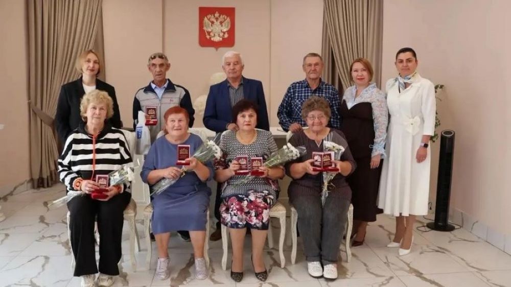 знаки отличия "Совет да любовь" в Свердловской области