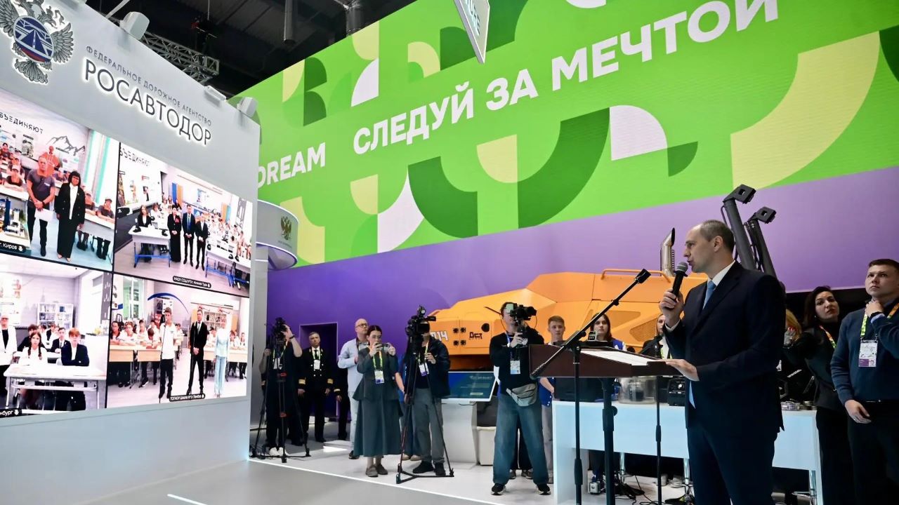 Денис Паслер, дорожные классы, Свердловская область