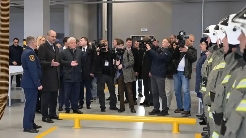 Денис Паслер открыл пожарное депо в Сосьве