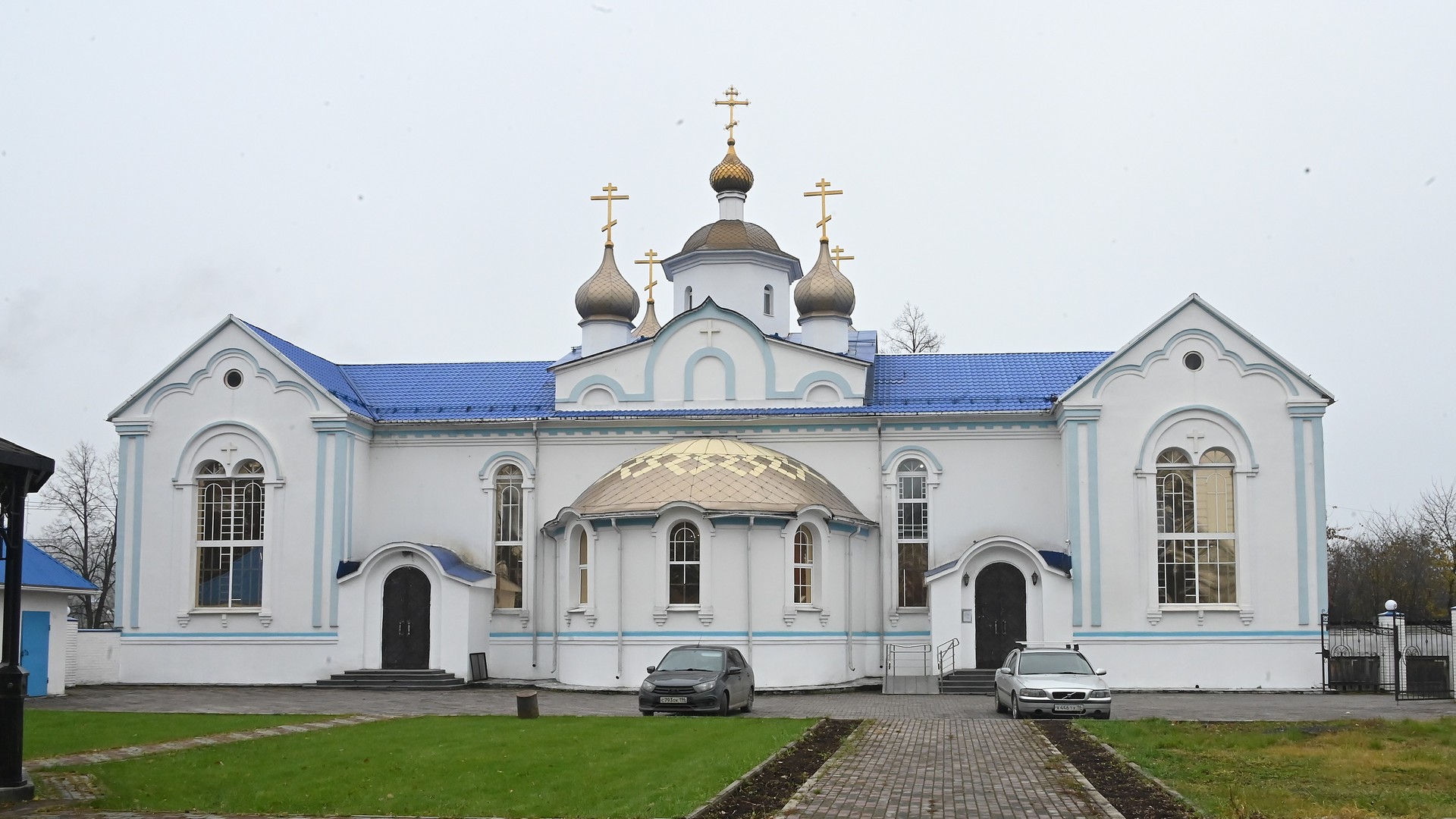 храм