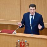 Выступление перед Законодательным собранием. Фото: Полина Зиновьева, «Областная газета»