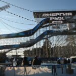 photo_5393570358264270565_y